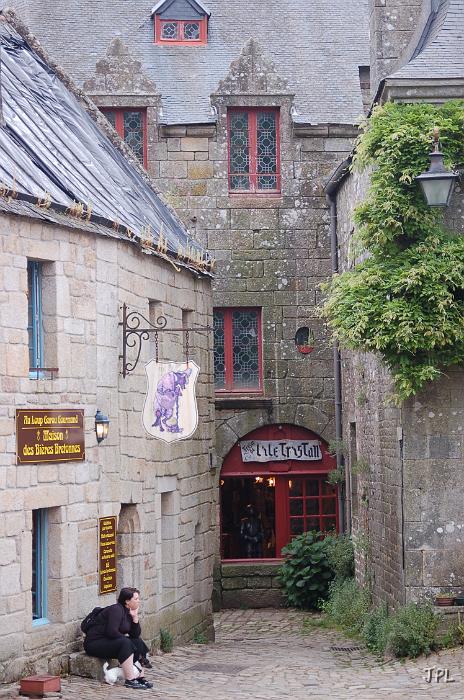 249-locronan.JPG